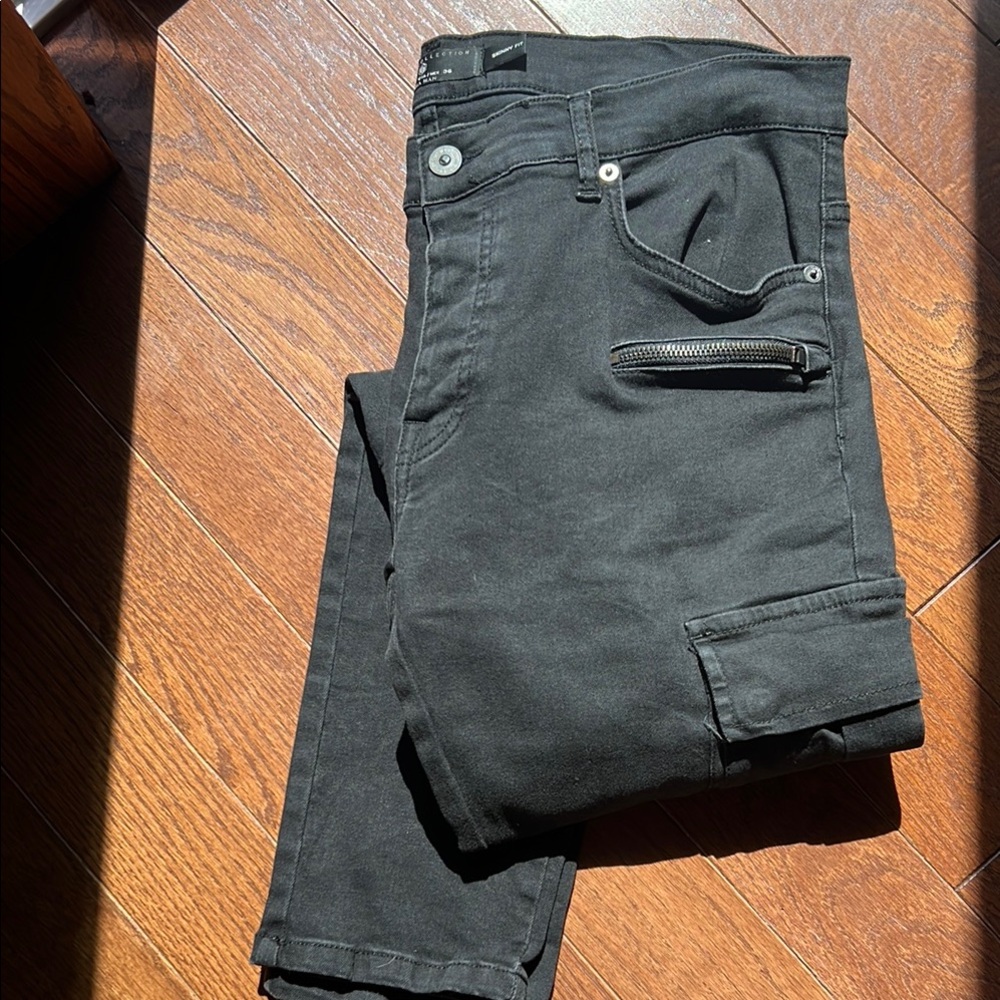 Zara Black Cargo Pants for Men